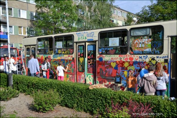 ZMKS sprzedał kolorowy autobus