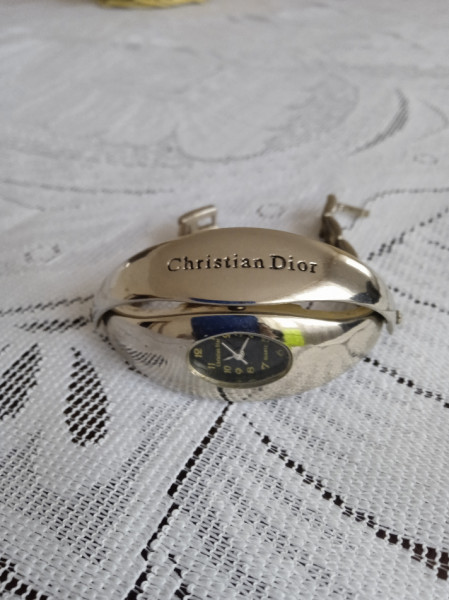 Reflectie Bemiddelaar zege Ogłoszenia - Biżuteria, dodatki - Sprzedam zegarek damski Christian dior
